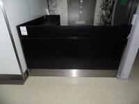 Gate desk