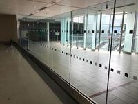 15 panel glass partition. Each panel is W1200, H1950 including base