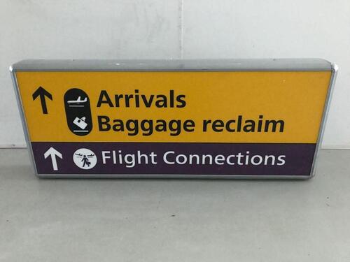 Arrivals/Baggage reclaim Illuminated sign