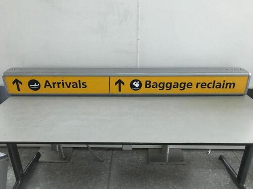 Arrivals/Baggage reclaim Illuminated sign