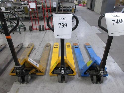 ULINE 5,500 POUND CAPACITY NARROW PALLET JACK (JCM AREA)