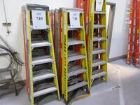 (5) 375 POUND CAPACITY 6' FIBERGLASS LADDER (JCM AREA)