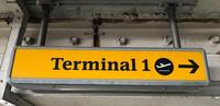 Terminal 1' Right Arrow Illuminated Light Box Sign