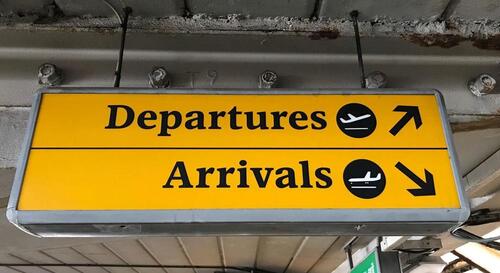 Departures / Arrivals' Illuminated Light Box Sign