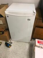 General Electric Mini-Fridge/Freezer Location: