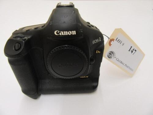 CANON EOS-1D DS MARK III DSLR CAMERA, WITH BATTERY AND CHARGER, S/N C27397
