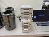 LOT (2) G SPEED Q 8TB/TO, WITH 4 X 2TB HARD DRIVES