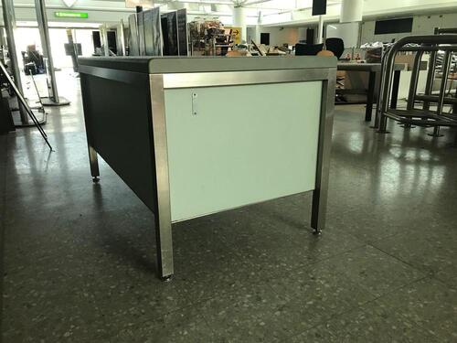 Passenger Baggage Search Table (large)