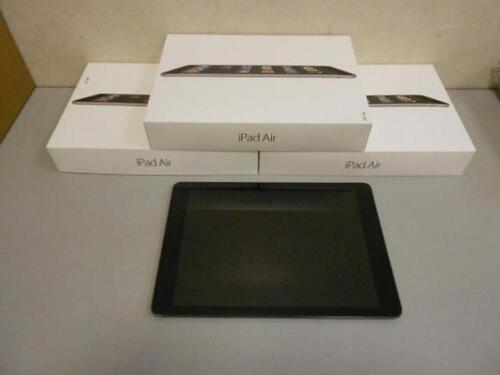 LOT OF 3 iPAD AIR A1474 TABLET 32GB WITH BOX AND CHARGER