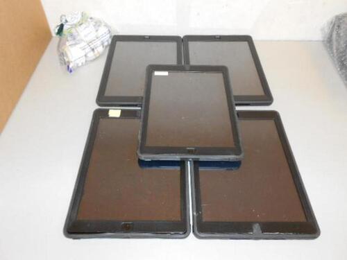 LOT OF 5 iPAD AIR A1474 TABLET 32GB WITH CASE AND CHARGER (NO BOX)