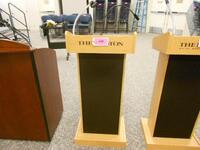 PODIUM STAND