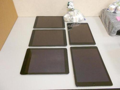 LOT OF 5 iPAD AIR A1474 TABLET 32GB WITH CHARGER (NO BOX)