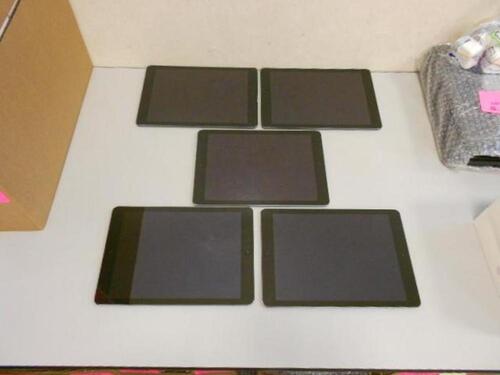 LOT OF 5 iPAD AIR A1474 TABLET 32GB (NO BOX OR CHARGER)