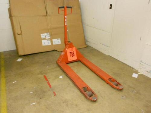 BT 4500LB PALLET JACK