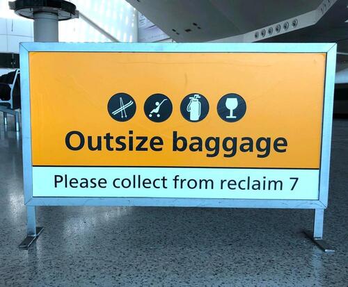 Outsize baggage' sign for reclaim 7