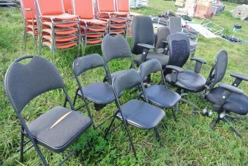 LOT OF ASSORTED BLACK CHAIRS