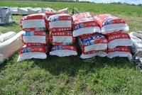 LOT OF 8 BAGS OF R22 INSULATION BATTING