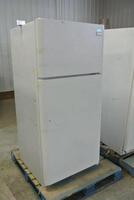 1 FRIGIDAIRE FRIDGE/ FREEZER