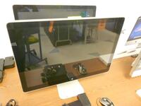 APPLE CINEMA A1267 24" LED MONITOR