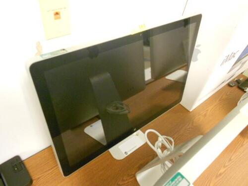 APPLE CINEMA A1267 24" LED MONITOR