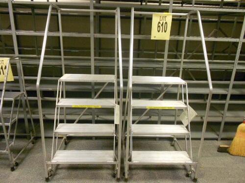 2 ALUMINUM 4' SAFETY LADERS