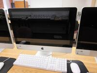 APPLE IMAC 21.5" 2.5GHZ CORE 2 DUO 4GB RAM, 500GB HARD DRIVE, (LOCATION: SHOEN LIBRARY GROUND FLOOR)