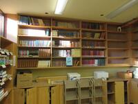 LOT ASST'D LIBRARY BOOKS, ASST'D SUBJECTS, WITH (3) LIBRARY BOOK CARTS, (LOCATION: SHOEN LIBRARY GROUND FLOOR)