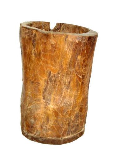 (28) COUNTRY TREE TRUNKS (COST $3,164) (RCF177L) (EACH TRUNK COMES WITH UNIQUE DESIGN NO TWO ARE THE SAME)