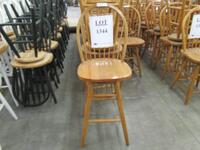 (15) 30" WOOD STOOLS (260KL)