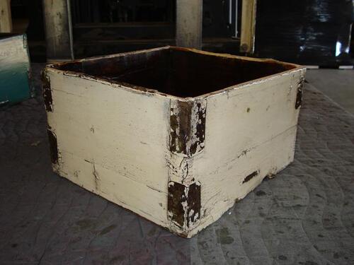 (426) WOODEN ROUND BUCKET (COST $9798) RAC322-W