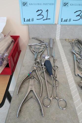 MISCELLANEOUS SURGICAL INSTRUMENTS, 15 PIECES, HAMILTON, 3RD FLOOR, RM216