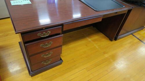 L SHAPED EXECUTIVE DESK, LOURDES, UPPER FLOOR, RM GYM