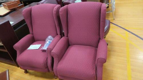 LOT, 2-FABRIC RECLINING ARM CHAIRS, 2-LEATHER EXECUTIVE CHAIRS, LOURDES, UPPER FLOOR, RM GYM