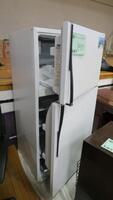 RCA REFRIGERATOR/FREEZER WITH ICE MAKER, LOURDES, UPPER FLOOR, RM GYM