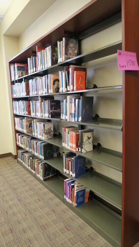 LOT, BOOKS PLUS SHELF, BOOKS CATEGORIZED BY LOC SYSTEM, M2.N46 THROUGH MT820.K3, MUSIC THROUGH MUSIC INSTRUCTION AND STUDY, HUNDLEY, 2ND FLOOR, RM EAST