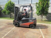 Toyota 8-FBN-25 Electric Forklift Truck (2013)