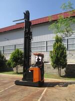 BT RRE-250 Electric Reach Truck (2011)