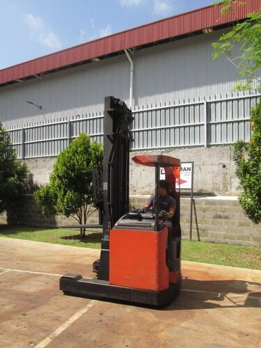 BT RRB-2 Electric Reach Truck (2008)