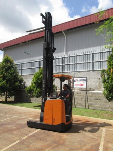 BT RRE-160-E Electric Reach Truck (2011)