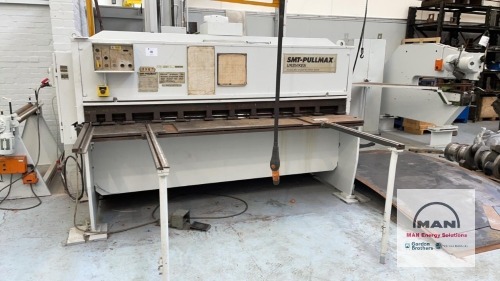 SMT Pullmax US125 guillotine.