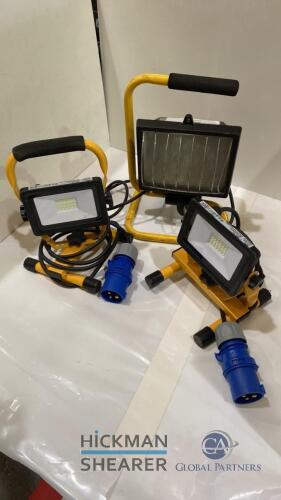 Portable floodlights x3