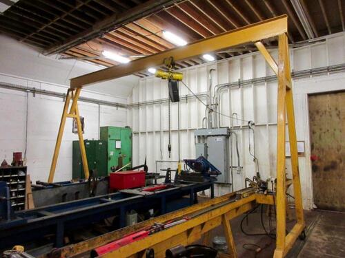 BUDGIT 2 TON HOIST W/ TRACK MOUNTED ROLLING BEAM (APPROX. 20FT. WIDE) (ADJACENT TO MAIN MECHANIC SHOP)