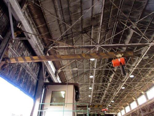 LOT OF (4) ASST'D HOISTS WITH BOOMS, (MAIN MECHANIC SHOP)