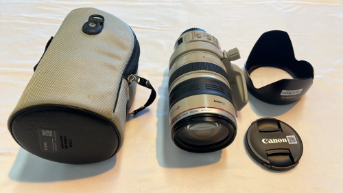 Canon Zoom Lens EF 28-300mm In Soft Case