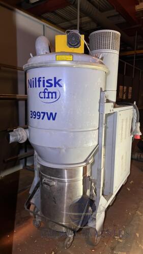 Nilfisk CFM 3997 mobile vacuum unit