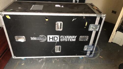 Flight case and contents (see description)