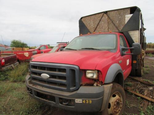 2007 FORD F450 FLATBED TRUCK, VIN/SERIAL:1FDXF47P97EA67843, LICENSE:261MDC, W/TITLE, (BLOWN CYLINDER HEAD GASKET), (NO KEYS), (STORAGE AREA), (HC&S No. 439)