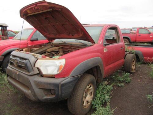 LOT OF (2) TOYOTA TACOMAS, (1) 2012 TOYOTA TACOMA 4X4 PICKUP, VIN/SERIAL:5TFPX4EN1CX007301, LICENSE:469MDH, W/TITLE, (TRANSMISSION LOCK UP) (HC&S No. 131) (1) 2012 TOYOTA TACOMA 4X4 PICKUP, VIN/SERIAL:5TFPX4EN1CX012806, LICENSE:968MDH, W/TITLE, (DOES NOT 