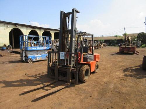 TOYOTA PROPANE FORKLIFT, 8,000LBS., PNEUMATIC TIRES, 8053 HRS., (BLOWN HEAD GASKET), (NO KEY), (HC&S No. 655)