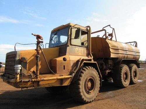 1996 CATERPILLAR D250E ARTICULATED 5000 GALLON WATER TRUCK, 23,091 MILES, VIN/SERIAL:05TNOO582 (HC&S No. 3347)